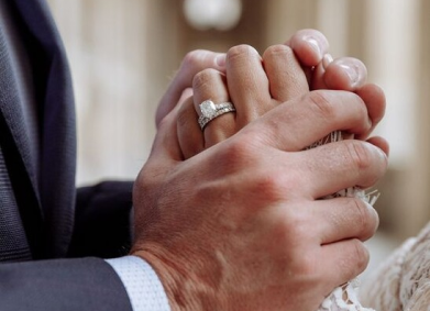 Шлюбний контракт в Україні: на що впливає та як укласти?