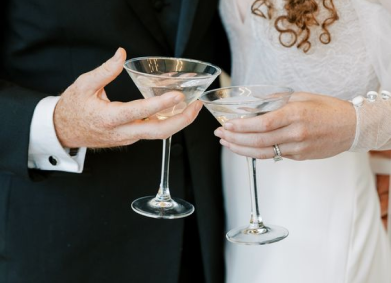 В якому порядку гості промовляють тости на весіллі?