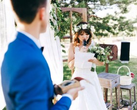 Написати весільні обітниці один одному