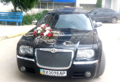 Василь Chrysler 300с на свадьбу - фото 3