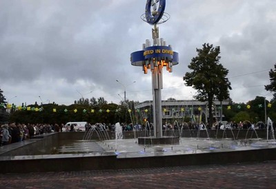 фонтан Европейский - место для фотосессии в Сумах - портфолио 6