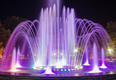 Светомузыкальный фонтан - место для фотосессии в Чернигове - портфолио 1