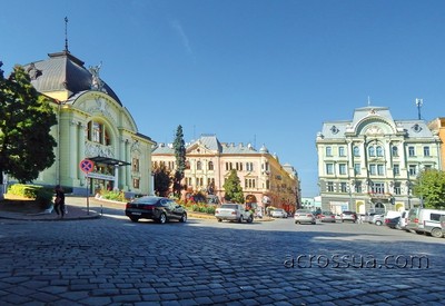 Театральная площадь - место для фотосессии в Черновцах - портфолио 4