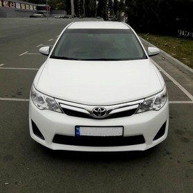 Toyota Camry 50 (белая) - авто на свадьбу в Киеве - портфолио 2