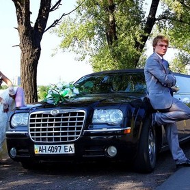 016 Лимузин Chrysler 300C черный - авто на свадьбу в Киеве - портфолио 3