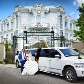 028 Лимузин Infiniti QX56 - авто на свадьбу в Киеве - портфолио 2