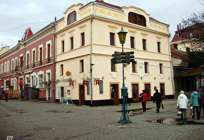 Улица Корзо - место для фотосессии в Ужгороде - портфолио 5