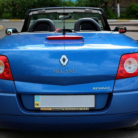 227 Кабриолет Renault Megane синий - авто на свадьбу в Киеве - портфолио 3