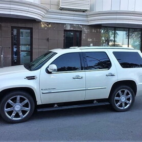 232 Внедорожник Cadillac Escalade белый - авто на свадьбу в Киеве - портфолио 4