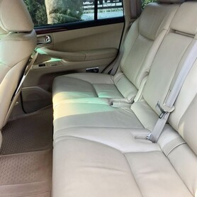 243 Внедорожник Lexus LX570 белый - авто на свадьбу в Киеве - портфолио 6