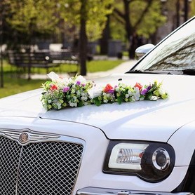 125 Chrysler 300C черно-белый - авто на свадьбу в Киеве - портфолио 4