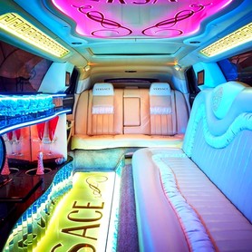Лимузин Крайслер 300С Versace - авто на свадьбу в Днепре - портфолио 5