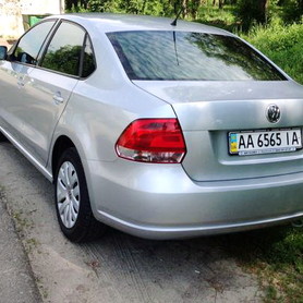 184 Volkswagen Polo седан - авто на свадьбу в Киеве - портфолио 5