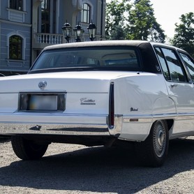Cadillac Fleetwood - авто на свадьбу в Киеве - портфолио 2