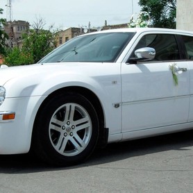 Chrysler 300C - авто на свадьбу в Николаеве - портфолио 1