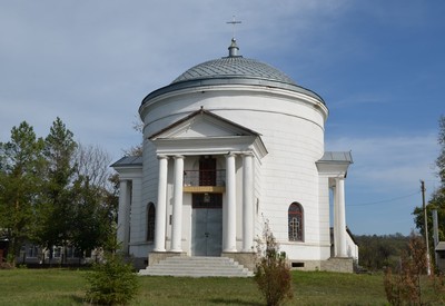Храм-ротонда в Лебедевке - фото 1