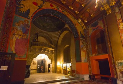 Мистический армянский храм - место для фотосессии в Львове - портфолио 5