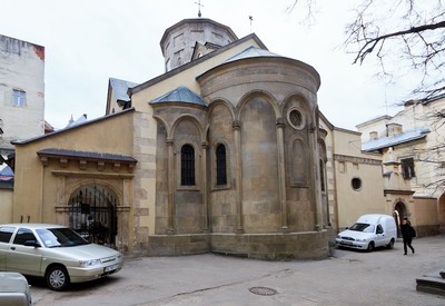 Мистический армянский храм - место для фотосессии в Львове - портфолио 6