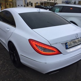 Mercedes CLS 6,3 AMG white - авто на свадьбу в Киеве - портфолио 5