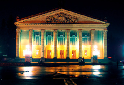 Театральная площадь - место для фотосессии в Тернополе - портфолио 2