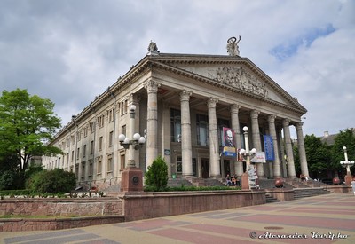 Театральная площадь - место для фотосессии в Тернополе - портфолио 3