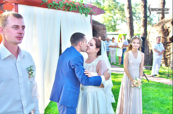 Свадебные фото на Мануфактуре и выездная церемония в ресторане Kidev - фото №72