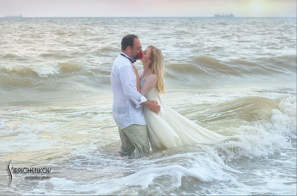 Свадебные фото на море в Одессе, фото в Оперном театре и на маковом поле - фото №73