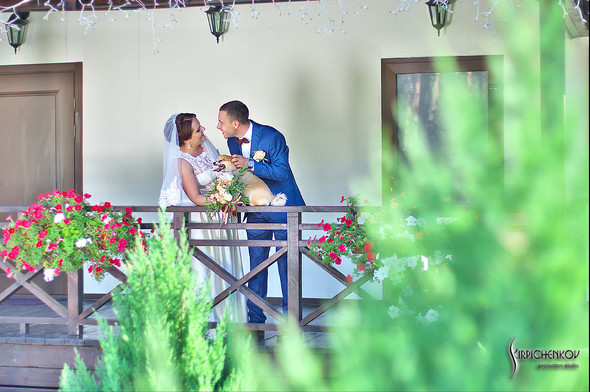 Свадебные фото на Мануфактуре и выездная церемония в ресторане Kidev - фото №27