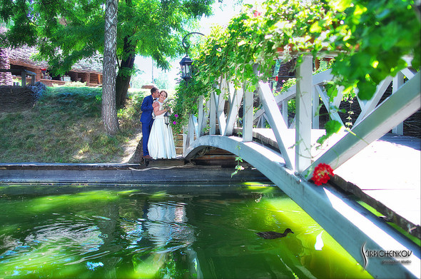 Свадебные фото на Мануфактуре и выездная церемония в ресторане Kidev - фото №36