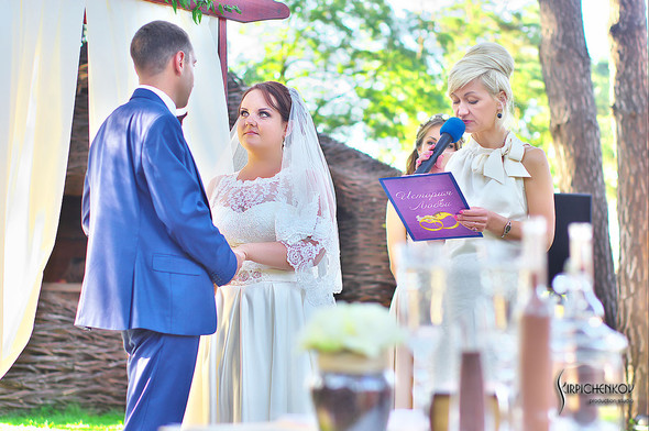 Свадебные фото на Мануфактуре и выездная церемония в ресторане Kidev - фото №77