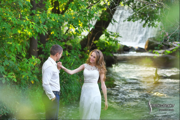 Свадебные фото в каньоне Буки и выездная церемония в ресторане Фортеця - фото №41