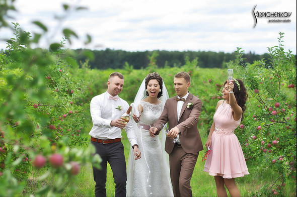  Свадебные фото в яблочном саду, г. Чернигов - фото №28