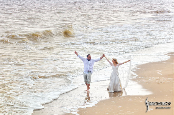 Свадебные фото на море в Одессе, фото в Оперном театре и на маковом поле - фото №70