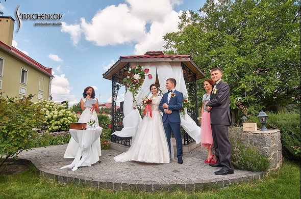  Свадьба на природе возле частного дома с выездной церемонией - фото №17