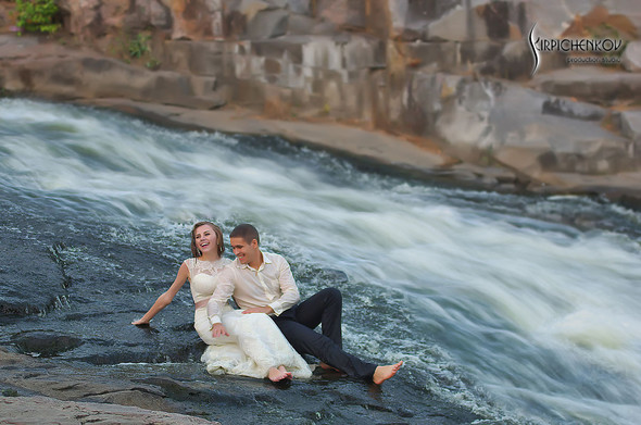Свадебные фото в каньоне Буки и выездная церемония в ресторане Фортеця - фото №56