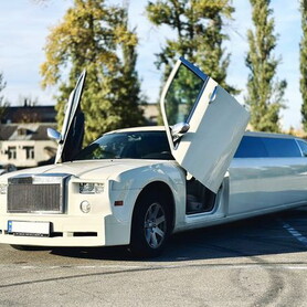 013 Лимузин Rolls-Royce Phantom Tiffani аренда - авто на свадьбу в Киеве - портфолио 1