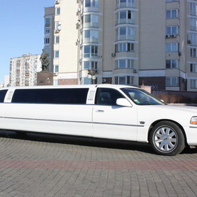 044 Лимузин Lincoln Town Car 120 NEW - авто на свадьбу в Киеве - портфолио 1
