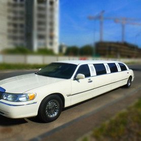 046 Лимузин Lincoln Town Car 120 ванильный - авто на свадьбу в Киеве - портфолио 2