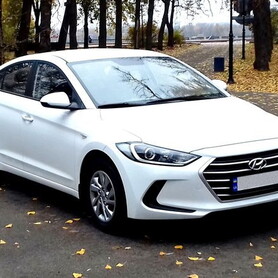 167 Hyundai Elantra 2018 белая - авто на свадьбу в Киеве - портфолио 3