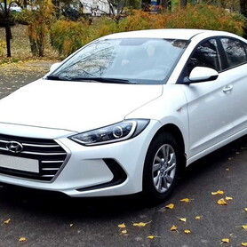 167 Hyundai Elantra 2018 белая - авто на свадьбу в Киеве - портфолио 2
