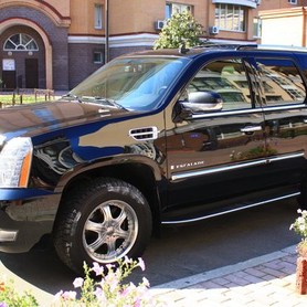 245 Внедорожник Cadillac Escalade - авто на свадьбу в Киеве - портфолио 2