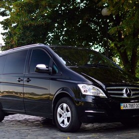 287 Микроавтобус Mercedes Viano black - авто на свадьбу в Киеве - портфолио 1
