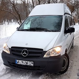 298 Микроавтобус Mercedes Vito белый - авто на свадьбу в Киеве - портфолио 1