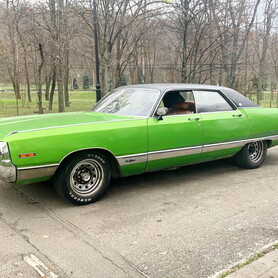088 Chrysler New York1970 на съемки ретро авто - авто на свадьбу в Киеве - портфолио 4