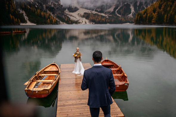 Thaddaeus & Lisa. Lago di Braies. Italy - фото №22