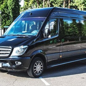 181 Mercedes Sprinter чорний vip 12 місць - авто на весілля
 у Києві - портфоліо 1