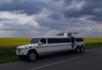 Лімузини в Луцьку - фото 1