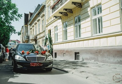 Рома оренда авто на весілля - фото 2
