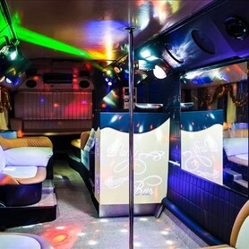 064 Автобус Party Bus Golden Prime пати бас - авто на свадьбу в Киеве - портфолио 6