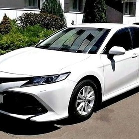 389 Toyota Camry V70 белая арендовать на свадьбу - авто на свадьбу в Киеве - портфолио 1